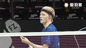 个年轻球员 个年轻球员