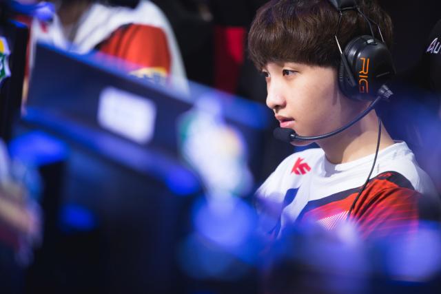 其中包含多 其中包含多